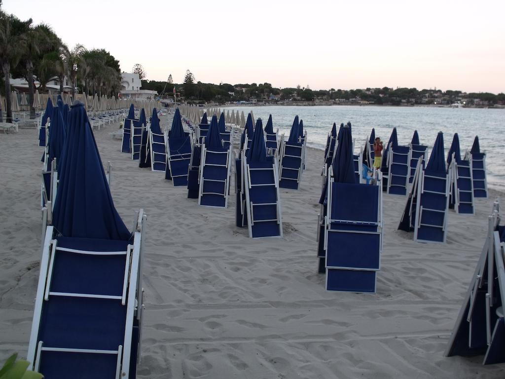 Hotel Bulla Regia Fontane Bianche Exteriör bild